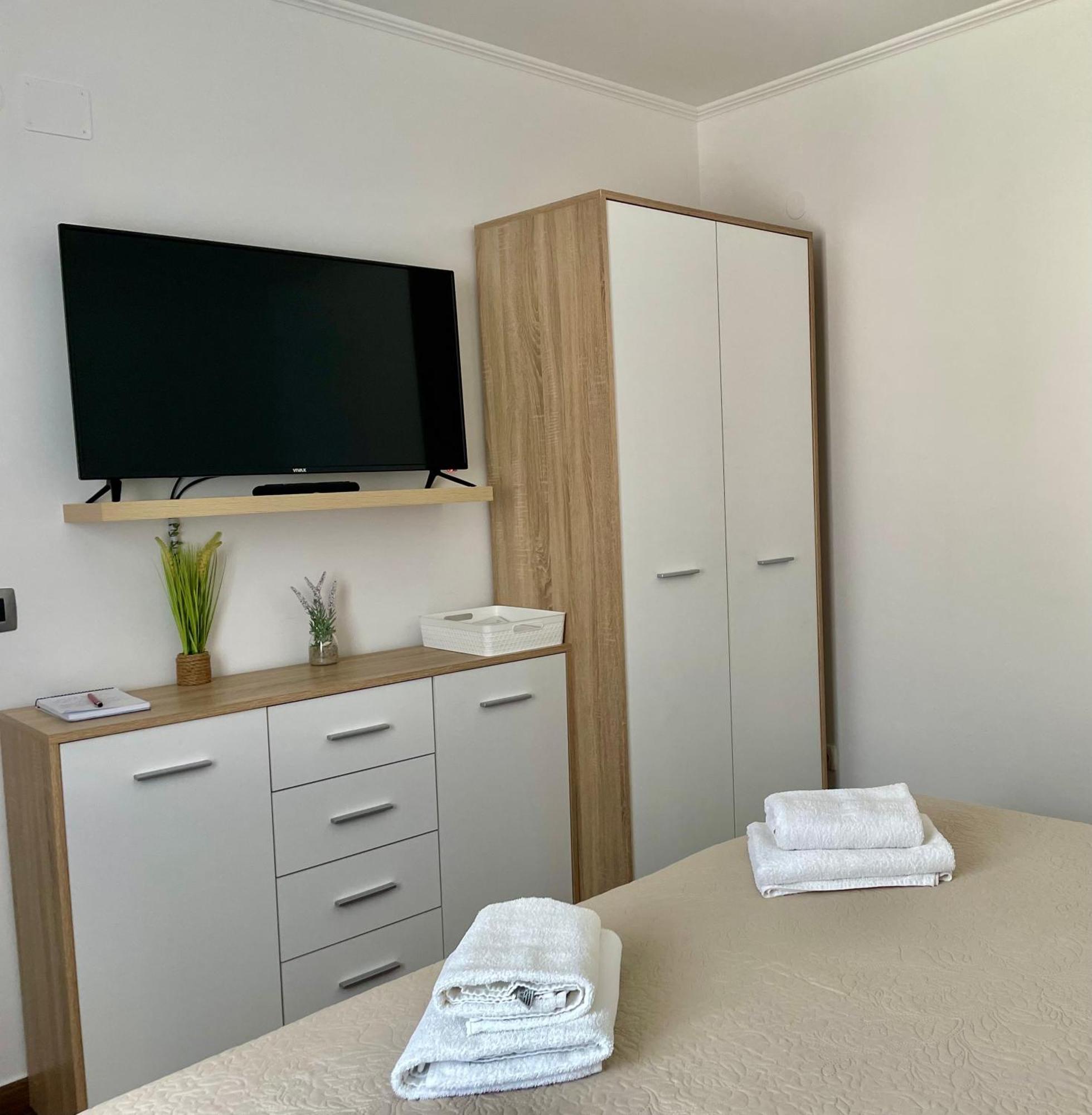 Apartments Anna I バスカ エクステリア 写真